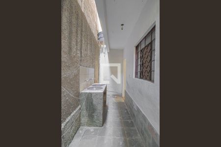 Casa para alugar com 80m², 2 quartos e 1 vagaÁrea de Serviço