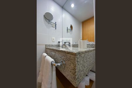 Banheiro  de kitnet/studio para alugar com 1 quarto, 37m² em Barra da Tijuca, Rio de Janeiro