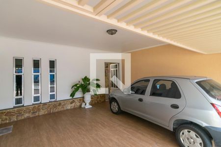 Casa à venda com 303m², 4 quartos e 4 vagasGaragem