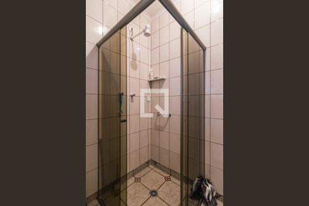 Casa à venda com 303m², 4 quartos e 4 vagasBanheiro de Serviço