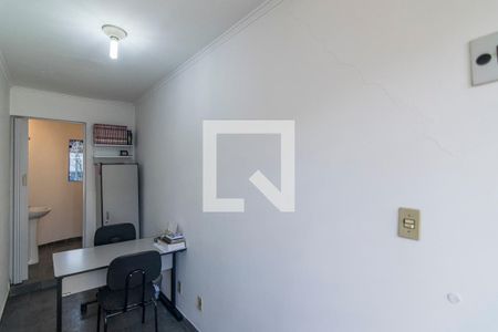 Casa à venda com 303m², 4 quartos e 4 vagasEscritório