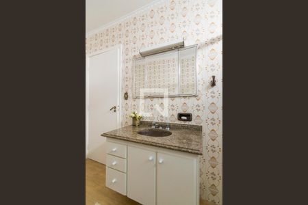 Casa à venda com 303m², 4 quartos e 4 vagasBanheiro da Suite 1