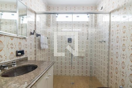 Casa à venda com 303m², 4 quartos e 4 vagasBanheiro da Suite 1