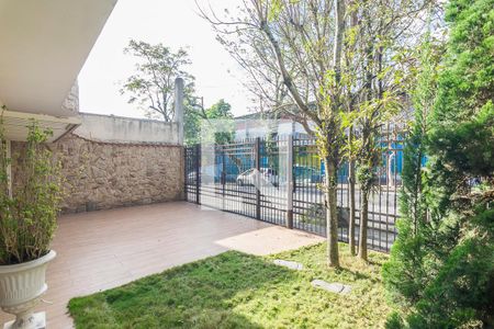 Casa à venda com 303m², 4 quartos e 4 vagasGaragem