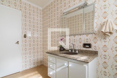 Casa à venda com 303m², 4 quartos e 4 vagasBanheiro