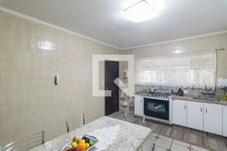 Casa à venda com 303m², 4 quartos e 4 vagasCozinha