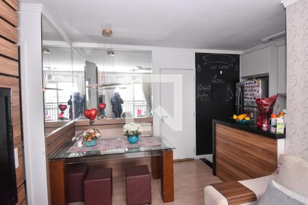 Sala de Apartamento com 2 quartos, 50m² Vila Antonieta