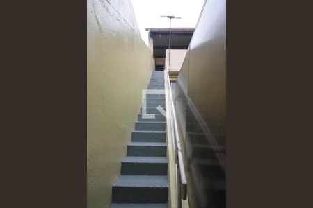 Casa à venda com 104m², 4 quartos e 3 vagas Casa à venda com 104m², 4 quartos e 3 vagasescada