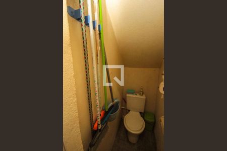 Casa à venda com 104m², 4 quartos e 3 vagas Casa à venda com 104m², 4 quartos e 3 vagaslavabo