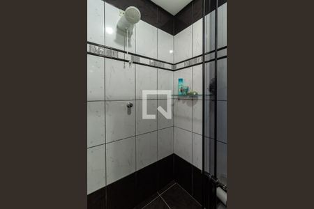 Casa para alugar com 200m², 2 quartos e 3 vagas Casa para alugar com 200m², 2 quartos e 3 vagasBanheiro da suíte