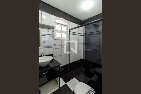 Casa para alugar com 200m², 2 quartos e 3 vagas Casa para alugar com 200m², 2 quartos e 3 vagasBanheiro da suíte