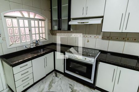 Casa para alugar com 200m², 2 quartos e 3 vagas Casa para alugar com 200m², 2 quartos e 3 vagasCozinha