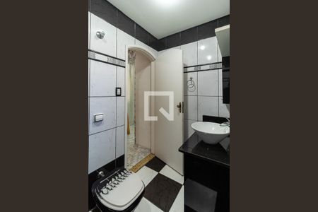 Casa para alugar com 200m², 2 quartos e 3 vagas Casa para alugar com 200m², 2 quartos e 3 vagasBanheiro da suíte