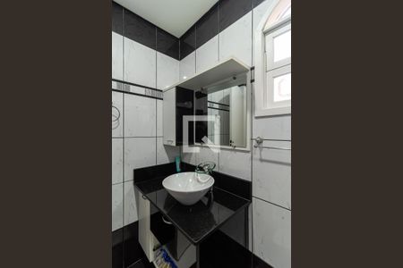 Casa para alugar com 200m², 2 quartos e 3 vagas Casa para alugar com 200m², 2 quartos e 3 vagasBanheiro da suíte