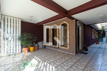 Casa para alugar com 200m², 2 quartos e 3 vagas Casa para alugar com 200m², 2 quartos e 3 vagasGaragem