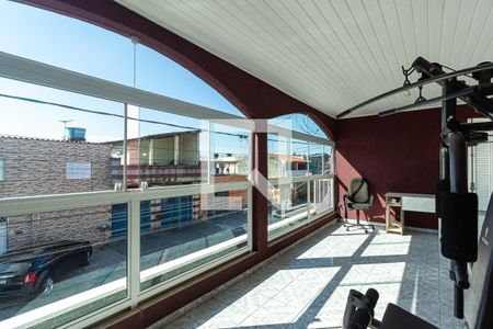 Casa para alugar com 200m², 2 quartos e 3 vagas Casa para alugar com 200m², 2 quartos e 3 vagasVaranda da suite