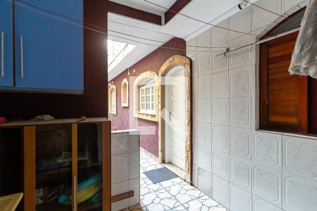 Casa para alugar com 200m², 2 quartos e 3 vagas Casa para alugar com 200m², 2 quartos e 3 vagasÁrea de serviço