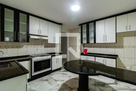 Casa para alugar com 200m², 2 quartos e 3 vagas Casa para alugar com 200m², 2 quartos e 3 vagasCozinha
