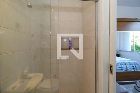 Apartamento para alugar com 100m², 3 quartos e 1 vaga Apartamento para alugar com 100m², 3 quartos e 1 vagaBanheiro da Suíte