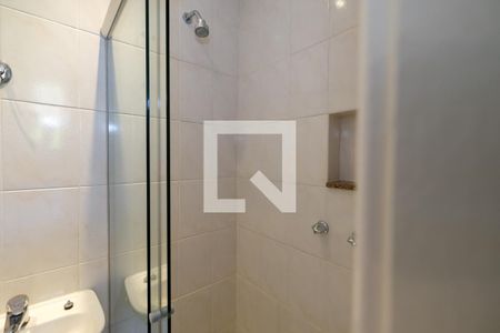 Apartamento para alugar com 100m², 3 quartos e 1 vaga Apartamento para alugar com 100m², 3 quartos e 1 vagaBanheiro da Suíte
