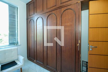 Apartamento para alugar com 100m², 3 quartos e 1 vaga Apartamento para alugar com 100m², 3 quartos e 1 vagaCloset do quarto 1