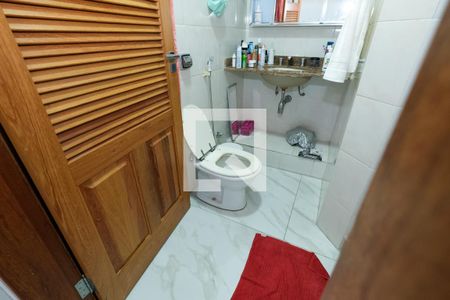 Apartamento para alugar com 100m², 3 quartos e 1 vaga Apartamento para alugar com 100m², 3 quartos e 1 vagaBanheiro Corredor