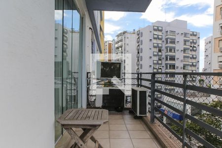 Sacada de apartamento para alugar com 3 quartos, 125m² em Boqueirão, Santos