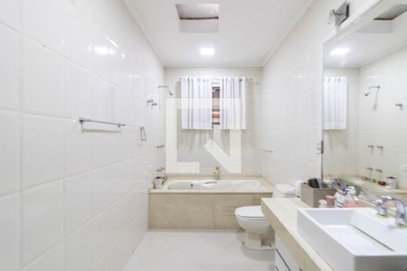 Banheiro da Suíte 1 de casa à venda com 4 quartos, 455m² em Vila Rosália, Guarulhos