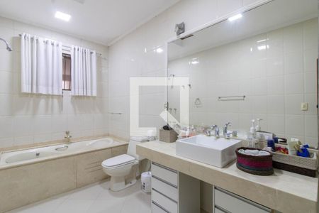 Banheiro da Suíte 1 de casa à venda com 4 quartos, 455m² em Vila Rosália, Guarulhos