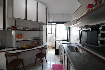 Apartamento à venda com 80m², 3 quartos e 2 vagasCozinha
