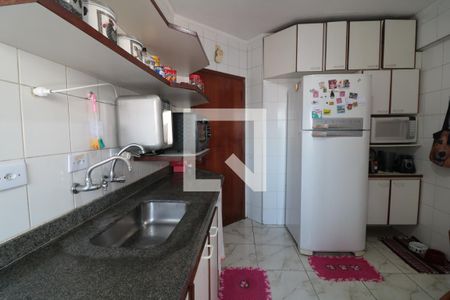 Apartamento à venda com 80m², 3 quartos e 2 vagasCozinha