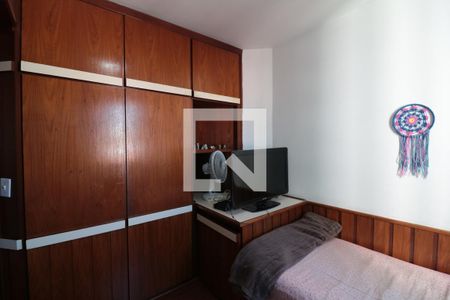 Apartamento à venda com 80m², 3 quartos e 2 vagasQuarto 2