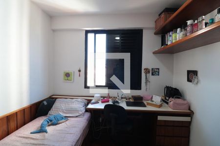 Apartamento à venda com 80m², 3 quartos e 2 vagasQuarto 2