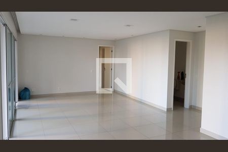 Apartamento para alugar com 147m², 3 quartos e 2 vagas