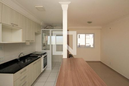 Sala e cozinha de apartamento para alugar com 1 quarto, 37m² em Jardim Ibitirama, São Paulo
