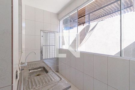 Cozinha de casa para alugar com 2 quartos, 80m² em São Pedro, Osasco