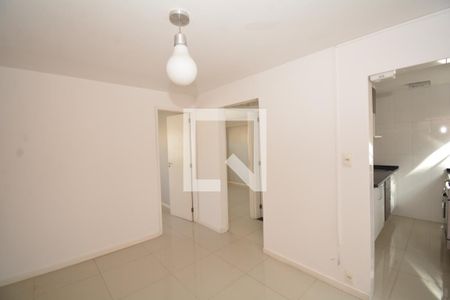 Sala de apartamento à venda com 2 quartos, 45m² em Irajá, Rio de Janeiro