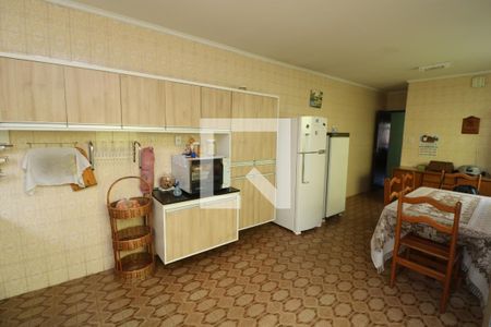 Casa à venda com 200m², 4 quartos e 2 vagasCozinha 