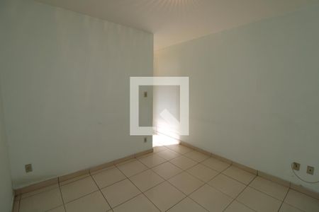 Casa à venda com 200m², 4 quartos e 2 vagasQuarto 