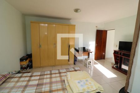 Casa à venda com 200m², 4 quartos e 2 vagasSuíte