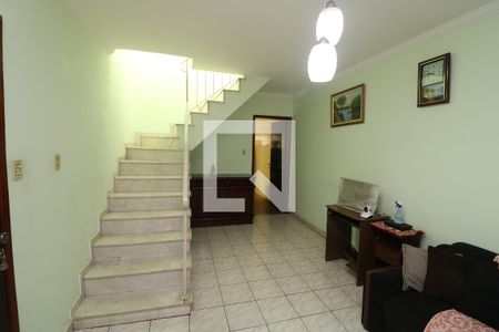 Casa à venda com 200m², 4 quartos e 2 vagasSala 
