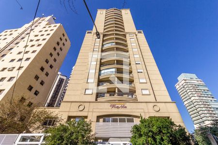 Apartamento para alugar com 57m², 2 quartos e 1 vaga Apartamento para alugar com 57m², 2 quartos e 1 vagaFachada