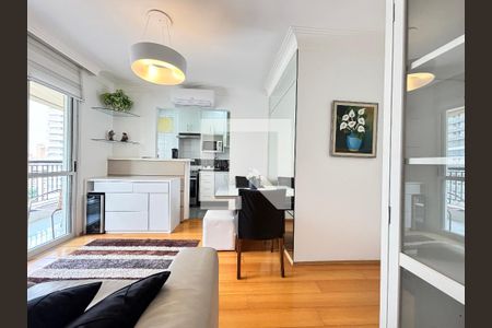 Sala de apartamento à venda com 2 quartos, 57m² em Vila Nova Conceição, São Paulo
