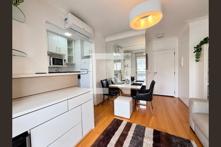 Sala de apartamento à venda com 2 quartos, 57m² em Vila Nova Conceição, São Paulo