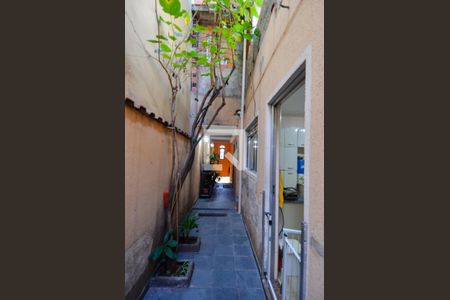 Casa à venda com 160m², 2 quartos e 2 vagasCorredor Lateral