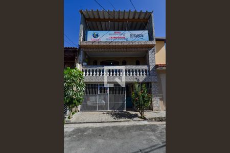 Casa à venda com 160m², 2 quartos e 2 vagasFachada