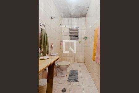 Casa à venda com 160m², 2 quartos e 2 vagasBanheiro Social