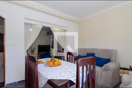 Sala de casa à venda com 2 quartos, 160m² em Jardim Moreira, Guarulhos