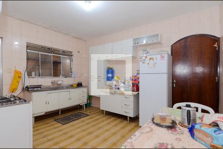 Casa à venda com 160m², 2 quartos e 2 vagasCozinha