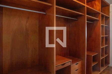 Closet do Quarto 1 de apartamento à venda com 4 quartos, 111m² em Lapa, São Paulo
